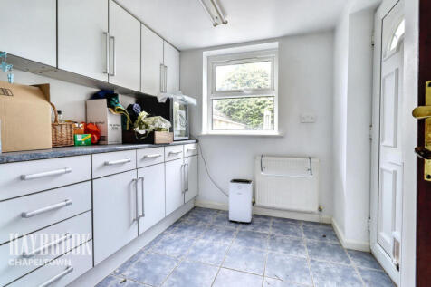 Vicarage Crescent, Sheffield 3 bed semi