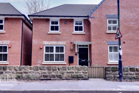 3 bedroom semi-detached house for sale