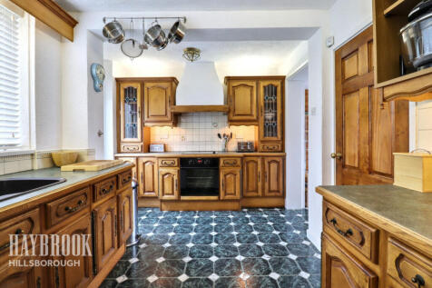 Goddard Avenue, Sheffield 3 bed detached house for sale