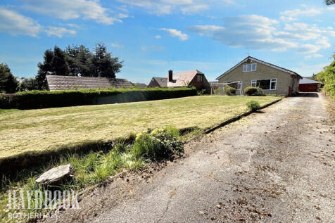 Moor Lane South, Rotherham 4 bed bungalow for sale