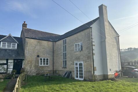 Vine Tree Farmhouse, Teddington... 5 bed link detached house for sale