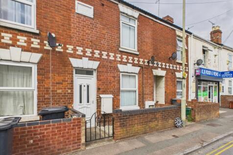 Tredworth Road, Gloucester 3 bed terraced house for sale