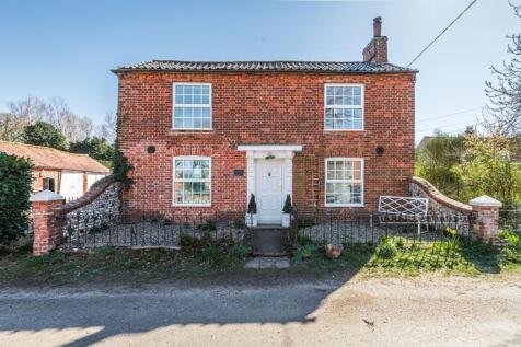 4 bedroom semi-detached house for sale