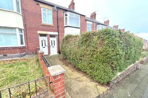 2 bedroom ground floor flat for sale