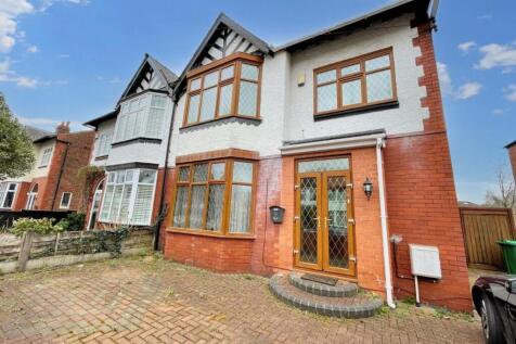 4 bedroom semi-detached house for sale
