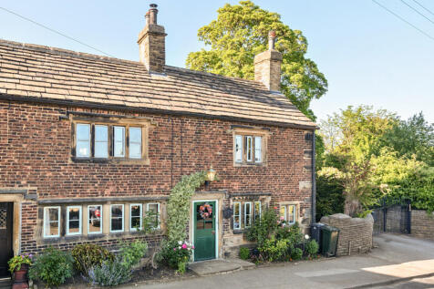2 bedroom semi-detached house for sale