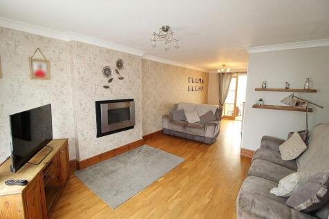 Wentworth Place, Scholes, Rotherham 3 bed detached house for sale