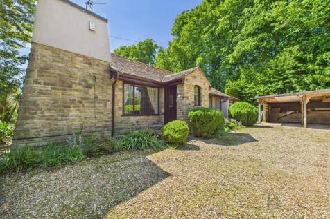 Valley Road, Cheshire SK11 4 bed detached bungalow for sale