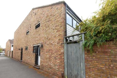 High Kingsdown, Somerset BS2 3 bed link detached house for sale