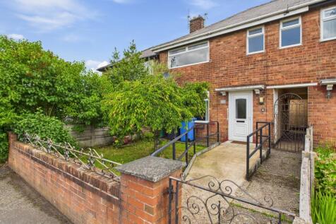 4 bedroom terraced house for sale