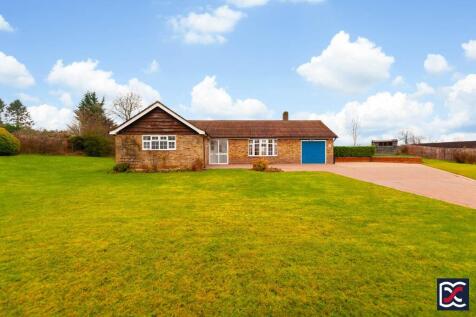 Wappenham Road, Syresham NN13 3 bed detached bungalow for sale
