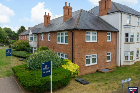 Eastfields, Braunston NN11 2 bed apartment for sale