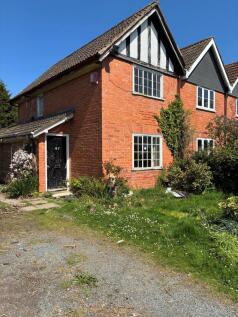 2 bedroom semi-detached house for sale