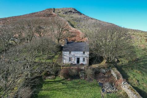 2 bedroom cottage for sale