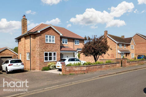 Hitchin Street, Biggleswade 4 bed detached house for sale