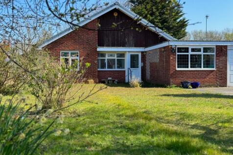 3 bedroom bungalow for sale