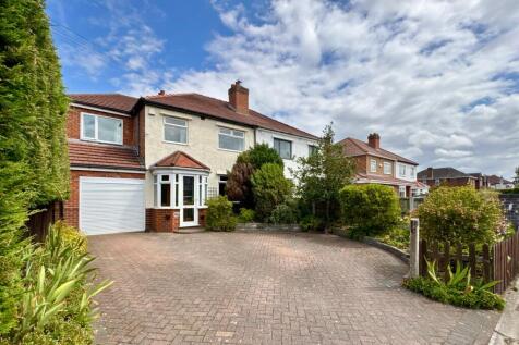 4 bedroom semi-detached house for sale