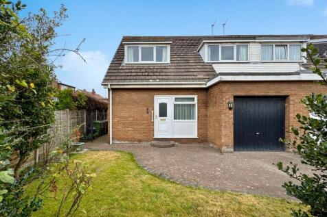 3 bedroom semi-detached house for sale