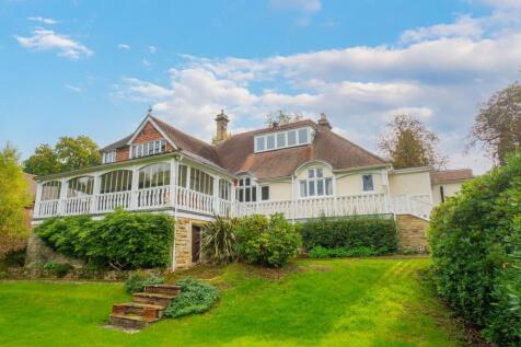 Swissland Hill, East Grinstead RH19 4 bed detached house for sale