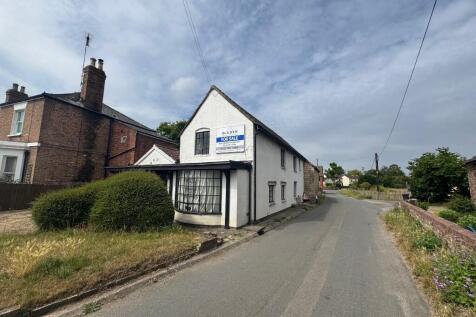 4 bedroom semi-detached house for sale
