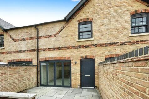 Old Mill Close, King's Lynn PE33 2 bed terraced house for sale