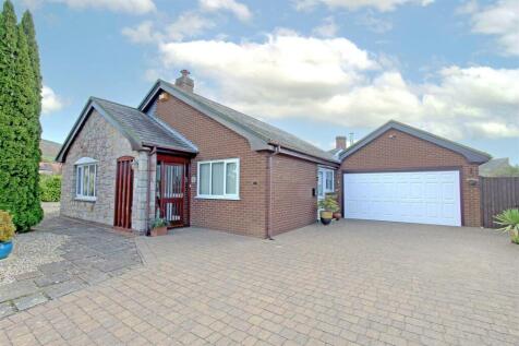 Bro Lleweni, Aberwheeler, Bodfari LL16 3 bed detached bungalow for sale