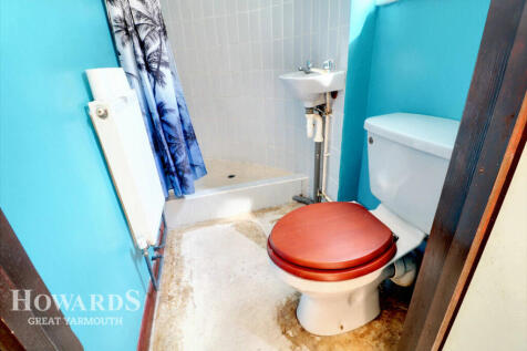 St Georges Road, Great Yarmouth 1 bed flat for sale