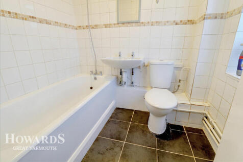 The Conge, Great Yarmouth Studio for sale