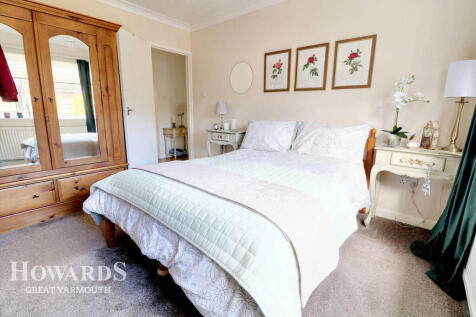 Thurne Rise, Martham 3 bed detached bungalow for sale