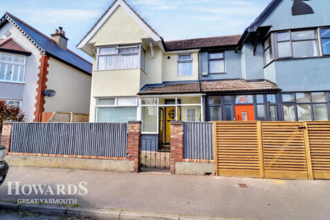 Hamilton Road, Great Yarmouth 4 bed block of apartments for sale