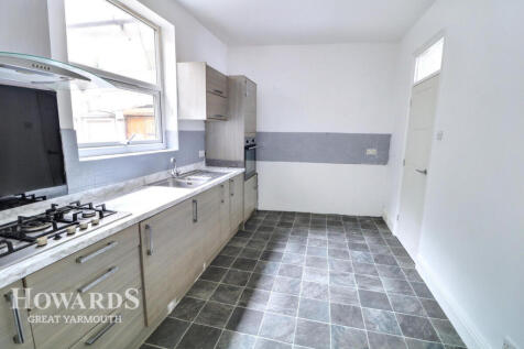 St Georges Road, Great Yarmouth 3 bed terraced house for sale