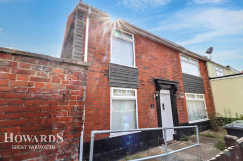 St Georges Road, Great Yarmouth 3 bed semi