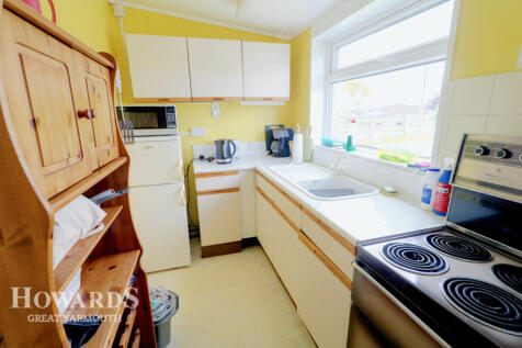 California Road, California 3 bed chalet for sale