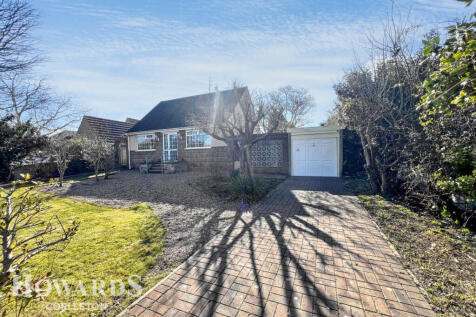 Burgh Road, Gorleston 2 bed detached bungalow for sale