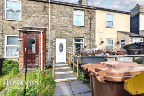 Butt Lane, Burgh Castle 2 bed terraced house for sale