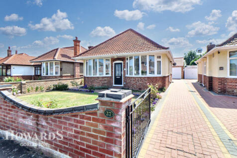 Pound Lane, Gorleston 2 bed detached bungalow for sale