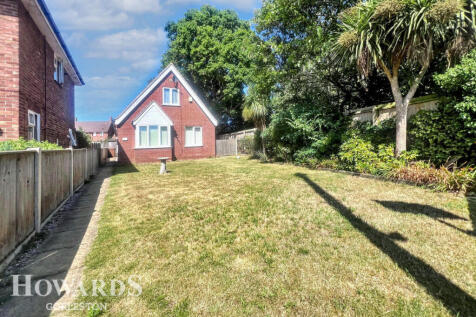 Church Lane, Bradwell 3 bed detached house for sale
