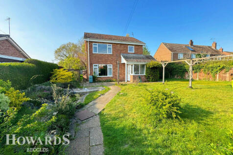Mill Road, Mutford 3 bed detached house for sale