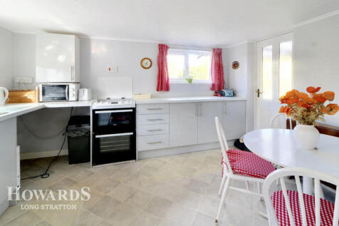 Mill Road, Hempnall 3 bed detached bungalow for sale