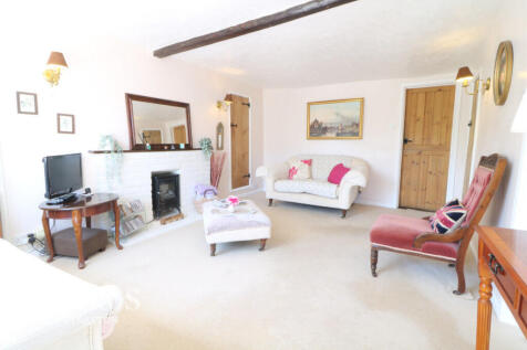 2 bedroom semi-detached house for sale