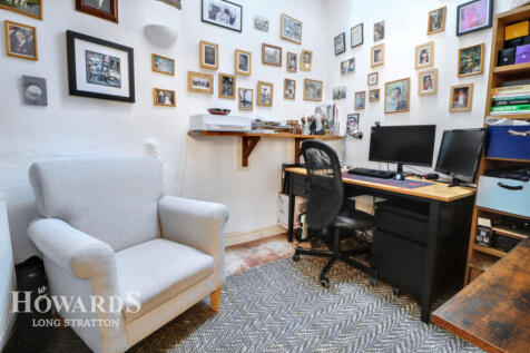 London Road, Harleston 4 bed character property for sale