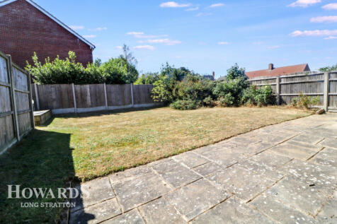 Beech Way, Dickleburgh 3 bed bungalow for sale