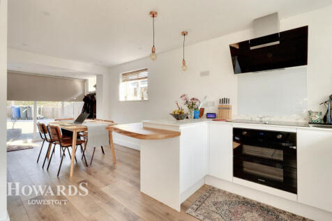 Cotmer Road, South Oulton Broad 3 bed detached house for sale