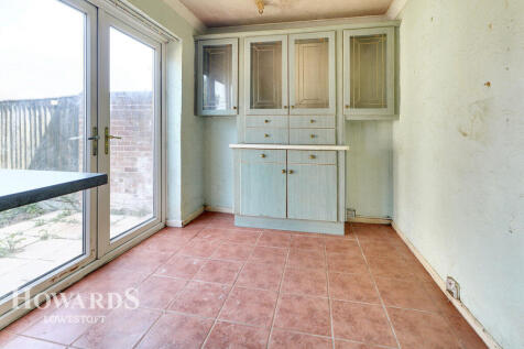 Wissett Way, Lowestoft 3 bed terraced house for sale