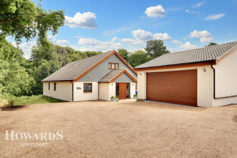 Chestnut Avenue, Oulton Broad 6 bed detached bungalow for sale