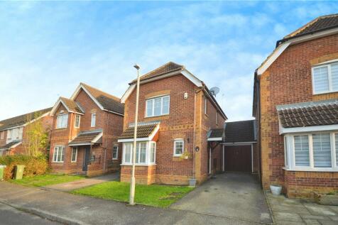 Rivets Close, Buckinghamshire HP21 3 bed link detached house for sale