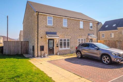 Forest Court, Huddersfield, HD2 3 bed semi
