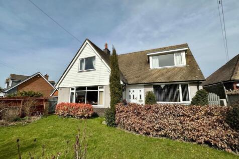 3 bedroom detached bungalow for sale