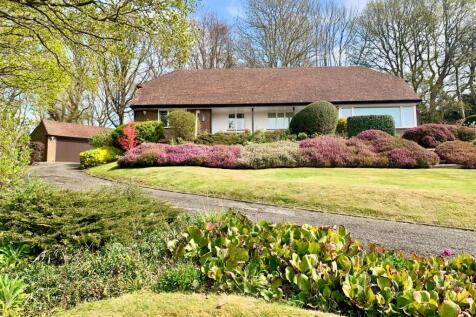 4 bedroom bungalow for sale