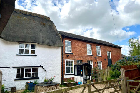 High Street, Hanslope, Milton Keynes... 5 bed detached house for sale